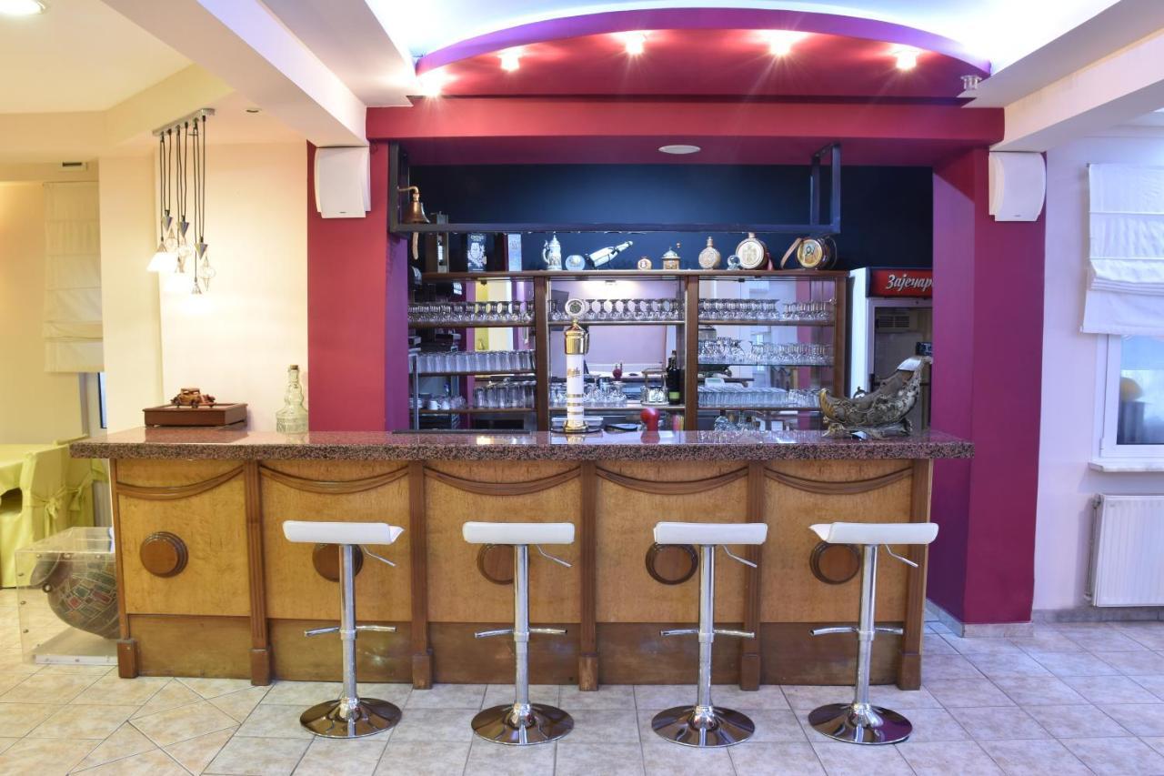 Hotel Erato Paralía 外观 照片
