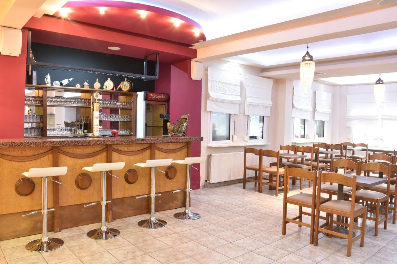 Hotel Erato Paralía 外观 照片